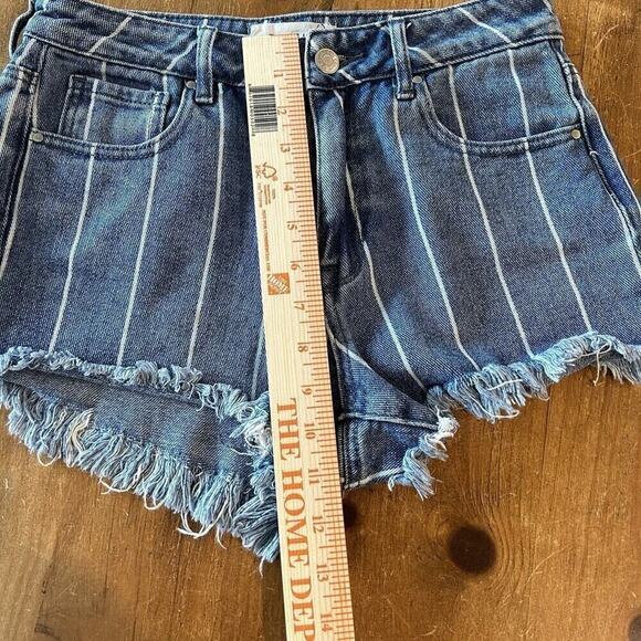 Pacsun Denim Women's Striped Festival Shorts Mini Sz. 26, 90's Cutoff #A1159 - Picture 7 of 10
